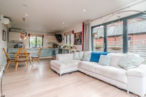 Photo 46- click for photo gallery